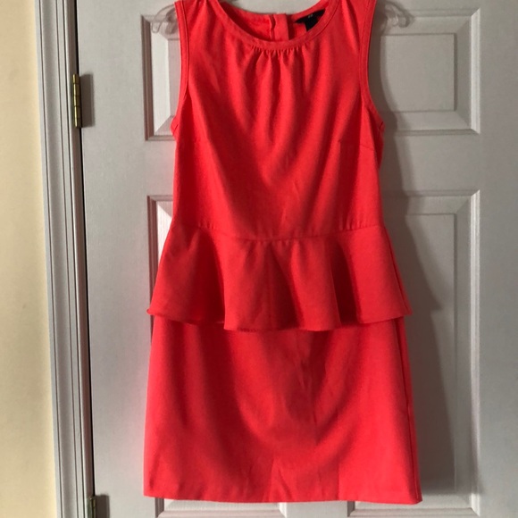 H&M Stylish peplum dress - Picture 5 of 5